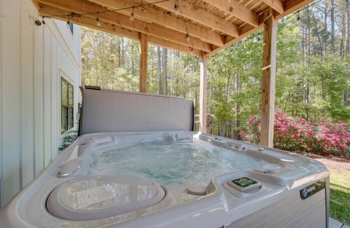 Rock Hill House | 5BR Farmhouse Lake Retreat—Pool—Hot Tub—Theater!