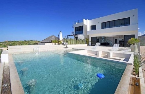 Pichilingue Villa | 5BR Villa Infinity Pool+Isla Espíritu Santo VIEW!