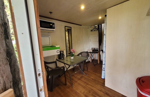 Fern Forest Cabin | #5Cabin w/PRIVATE indoor BATHROOM TV MICROWAVE