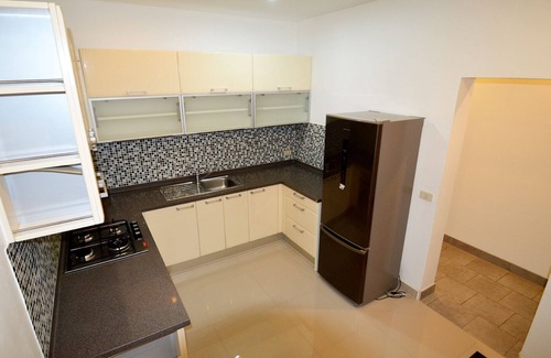 Jomtien Apartment | 6 bed Villa private pool 300m from beach