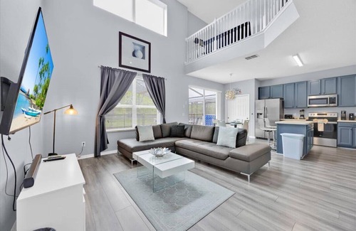 Watersong House | 6 Bedroom/4.5 Bath – Majestic Pool & Spa Hideaway