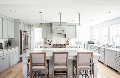 Kennebunkport House | 6 Bedroom 6.5 Baths Heated In-ground Pool Located in Dock Square!