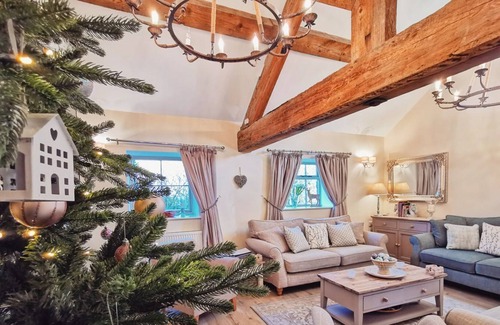 Bradbourne Cottage | 6 bedroom accommodation in Bradbourne