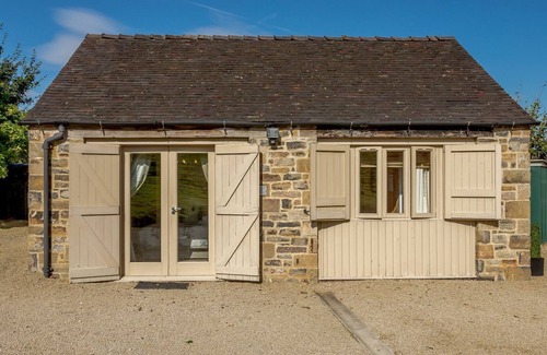 Bradbourne Cottage | 6 bedroom accommodation in Bradbourne