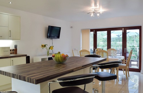 Amroth Cottage | 6 bedroom accommodation in Stepaside, near Saundersfoot