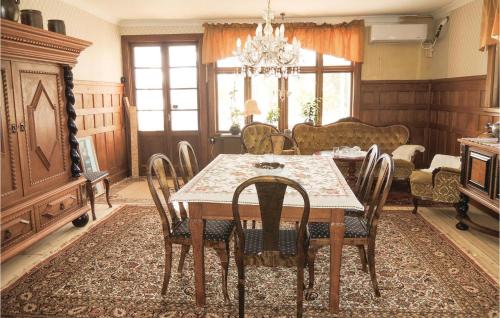 Alvsered House | 6 Bedroom Amazing Home In Älvsered