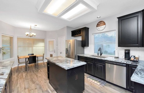 Barker Apartment | 6-Bedroom Hideaway, Pool: 25 Min to Downtown HT