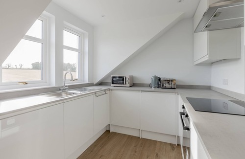 St. Andrews Apartment | 6-bedroom House with outstanding Sea and St Andrews Views