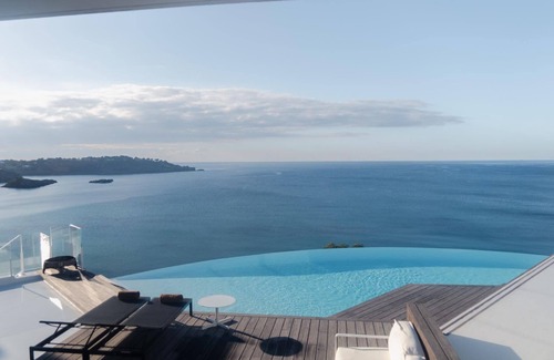 Sant Josep de sa Talaia Villa | 6-bedroom villa in wonderful Es Cubells with AC