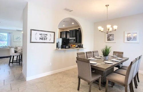 Loughman House | 6 Bedrooms/5.5 Bathrooms/Solterra (5278WW)