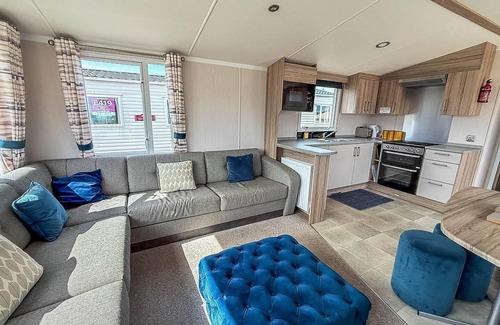 Louth House | 6 berth caravan with decking at Sunnydale Holiday Park ref 35243KG