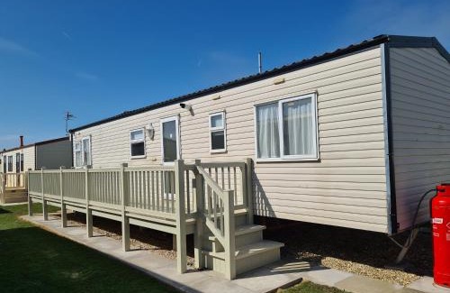 Ingoldmells Apartment | 6 Berth central heated The Grange (Balmoral II)