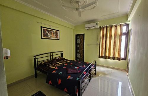 Alambagh Apartment | 6 BHK in Krishna Nagar Lucknow LKO6BHK 401l&402R