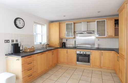 Abersoch Cottage | 6 BOAT YARD, pet friendly, country holiday cottage in Abersoch