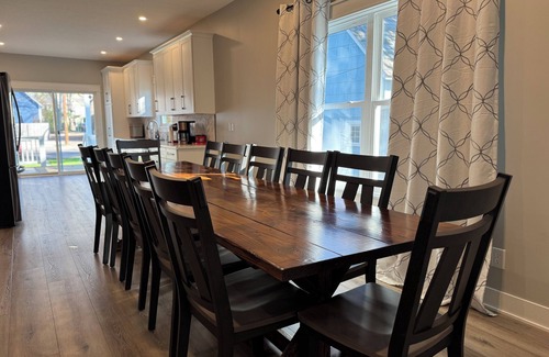 Franklin House | 6 BR, 4BA Franklin, IN Home