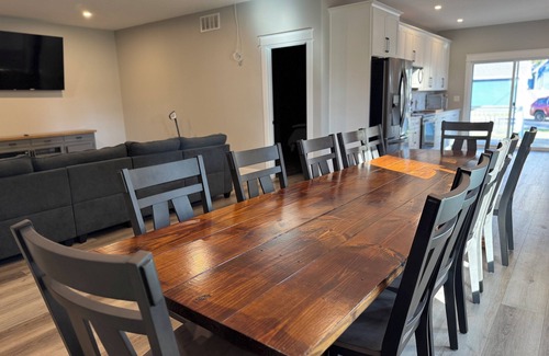 Franklin House | 6 BR, 4BA Franklin, IN Home