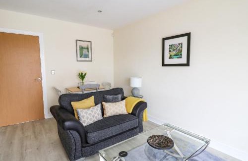 Pentre Gwenlais House | 6 Erwr Brenhinoedd
