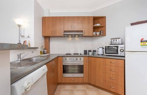 East Perth Apartment | 6 Executive Eastside +Parking