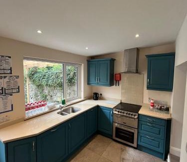 Galway City Centre Apartment | 6 Eyre Square Lane