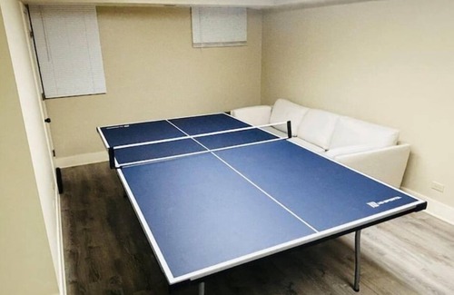 Northbrook House | 6 Kings Ping-Pong Gazebo!