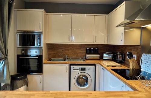 Hartlepool Apartment | 6 MARINERS POINT, pet friendly, luxury holiday cottage in Hartlepool