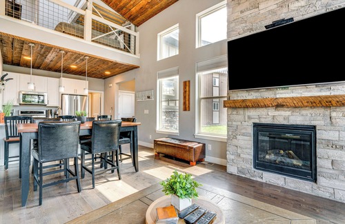 Rendezvous House | 6 Mi to Winter Park Resort: Home w/Free Shuttle