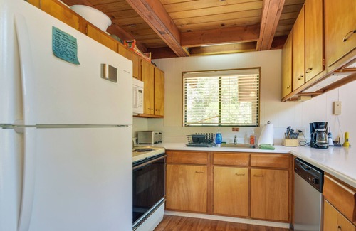 Groveland House | 6 Mi to Yosemite Nat'l Park: 14-Acre Retreat!