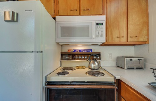 Groveland House | 6 Mi to Yosemite Nat'l Park: 14-Acre Retreat!