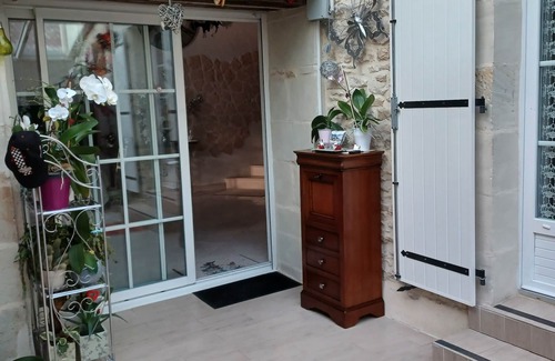 Jaunay-Marigny Bed & Breakfast | 6 minutes from Futuroscope 4 FAMILY BED AND BREAKFAST