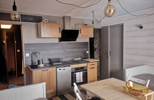 Villarembert Apartment | 6-person apartment in Le Corbier resort, kindergarten 1 minute away