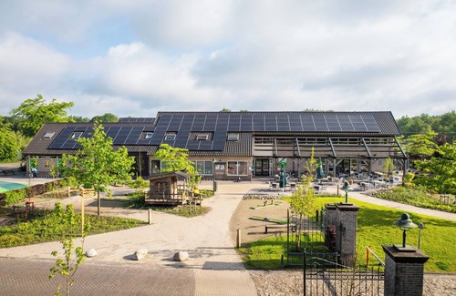Witteveen House | 6-person bungalow in the holiday park Landal Orveltermarke