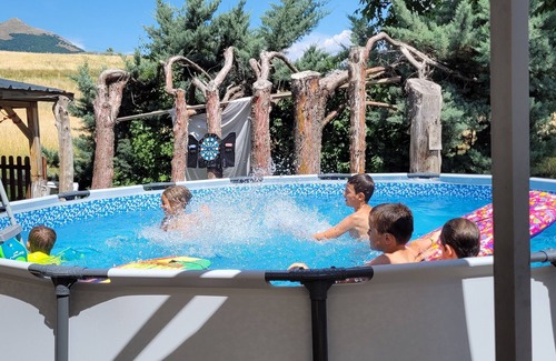 La Roche-des-Arnauds House | 6-person house with garden and balcony terrace