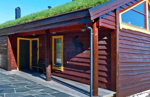 Skulestad Apartment | 6 person holiday home in skulestadmo