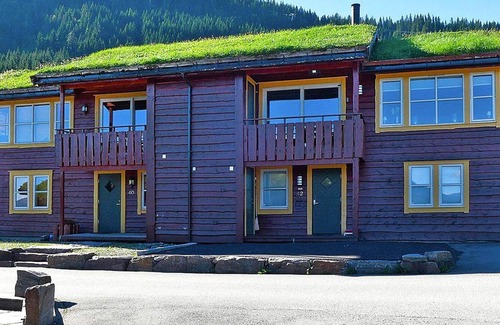 Skulestad Apartment | 6 person holiday home in skulestadmo
