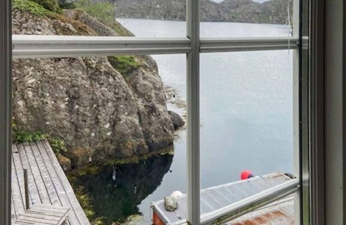 Solund House | 6 person holiday home in HARDBAKKE