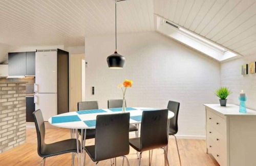 Blavand Strand House | 6 person holiday home in Blåvand