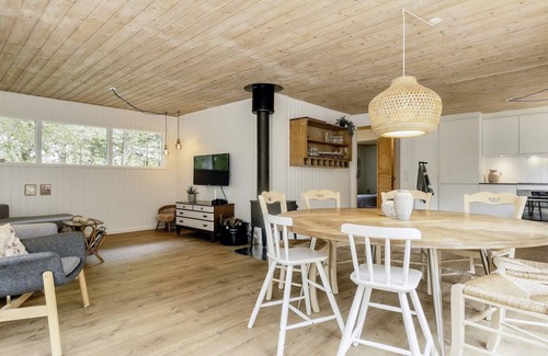 Tranum House | 6 person holiday home in Brovst-By Traum