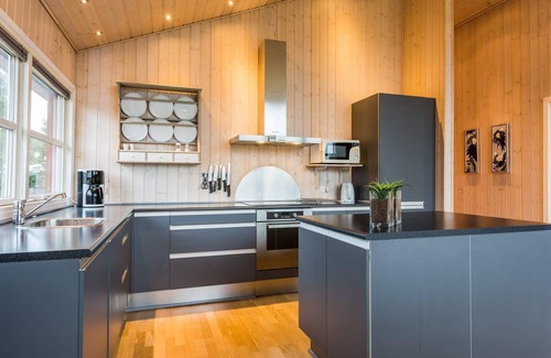 Skaven Strand House | 6 person holiday home in Tarm