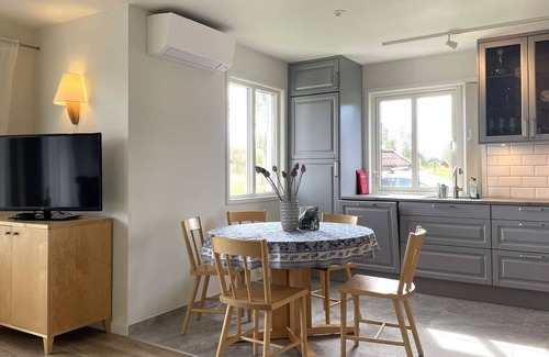 Hok House | 6 person holiday home in HOK