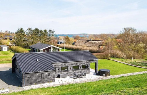 Lemvig House | 6 person holiday home in Lemvig-By Traum