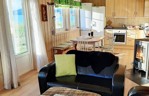 Lebesby House | 6 person holiday home in Lebesby