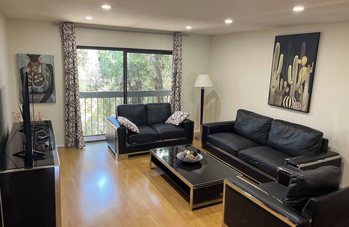Downtown Apartment | 6. Phenomenal 2-bedroom 2-bath Apartment City Center