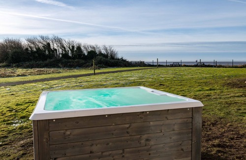 Morecambe House | 6* Private Beach Manor & Towers with full heated swimming pool, gym & spa