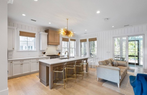 Palmetto Bluff House | 6-Seater Golf Cart and 6 Bikes! Majestic Moreland 4-Bedroom Beauty
