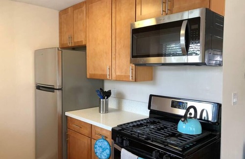 Ocean Park Apartment | 6 Turnkey One Bedroom Apartment Lower