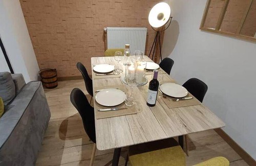 Saint-Chamond Apartment | 60 m² Apartment ∙ 2 bedrooms ∙ 6 guests