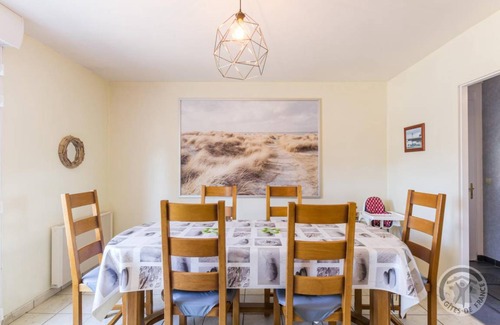 Anneville-en-Saire House | 60 m² Gîte ∙ 2 bedrooms ∙ 4 guests