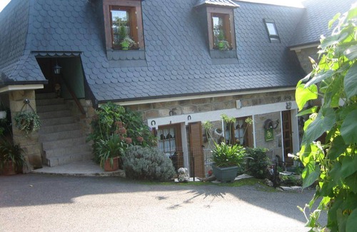 Lissac-sur-Couze House | 60 m² Gîte ∙ 2 bedrooms ∙ 4 guests