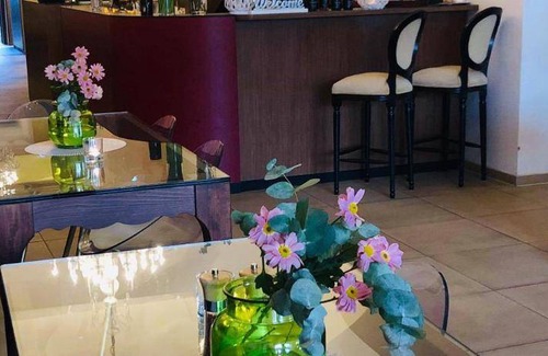 Kromeriz Hotel | 60 m² Hotel ∙ 3 guests