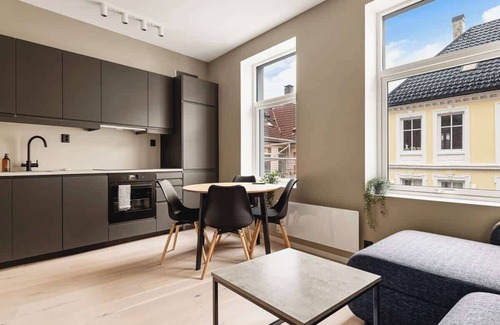 Bergen City Centre Apartment | 600m to Bryggen - Renovated 2023 - Luggage storage